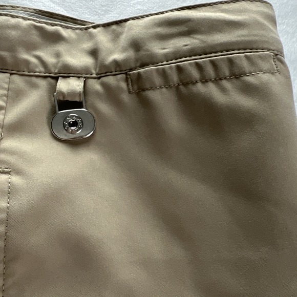 Liz Claiborne LIZGOLF  Womens Golf Pants Size 10 Crop Pockets Khaki Sport - Picture 6 of 16